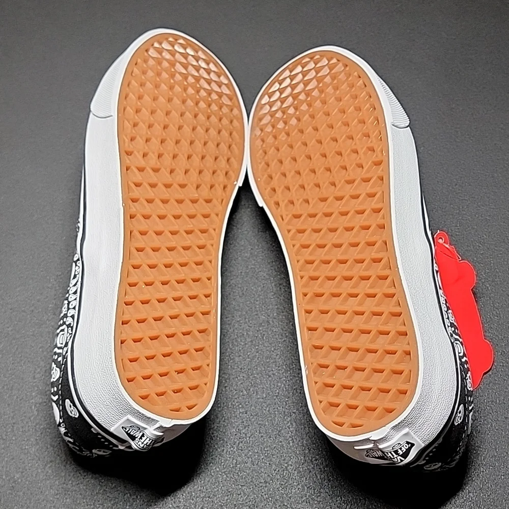 Vans Bandana Skull Classic Slip-On Shoes Women's 8.5 LAST ONE LEFT!!! - Picture 11 of 11